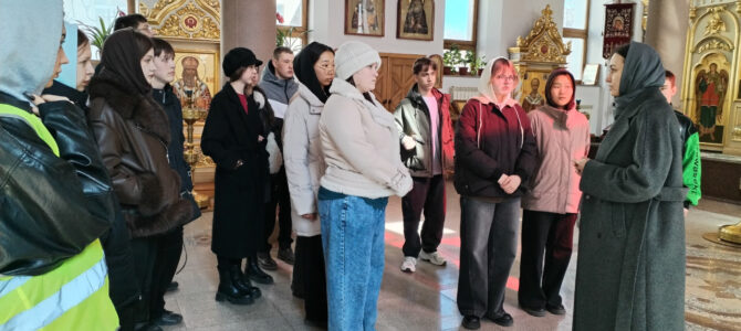 Школьники Забайкалья, участвующие в образовательном интенсиве «Каникулы с пользой», побывали в Свято-Лукинском храме