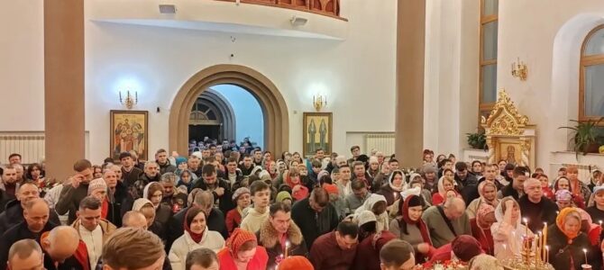 Пасхальные богослужения в Лукинском храме